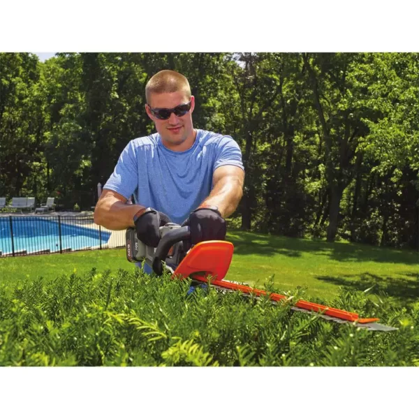 BLACK+DECKER 24 in. 60V MAX Lithium-Ion Cordless POWERCUT Hedge Trimmer with (1) 1.5Ah Battery and Charger Included