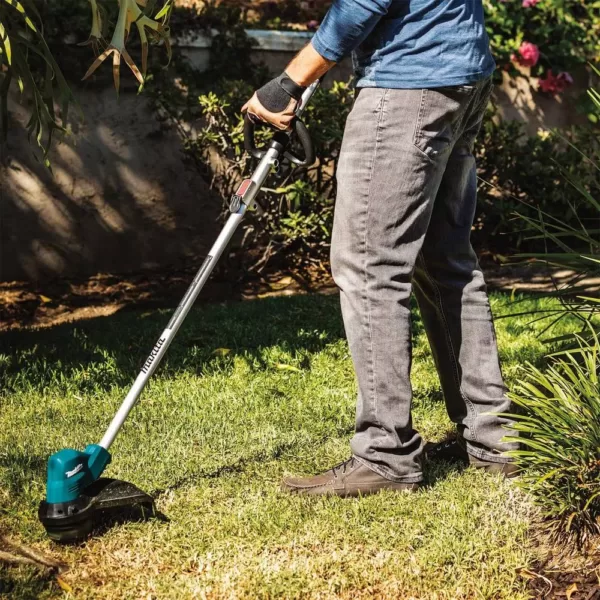 Makita 18-Volt LXT Lithium-Ion Brushless String Trimmer Kit with Bonus 22 in. 18-Volt LXT Lithium-Ion Cordless Hedge Trimmer