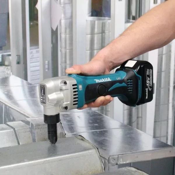 Makita 18-Volt LXT Lithium-Ion 16-Gauge Cordless Nibbler (Tool-Only)