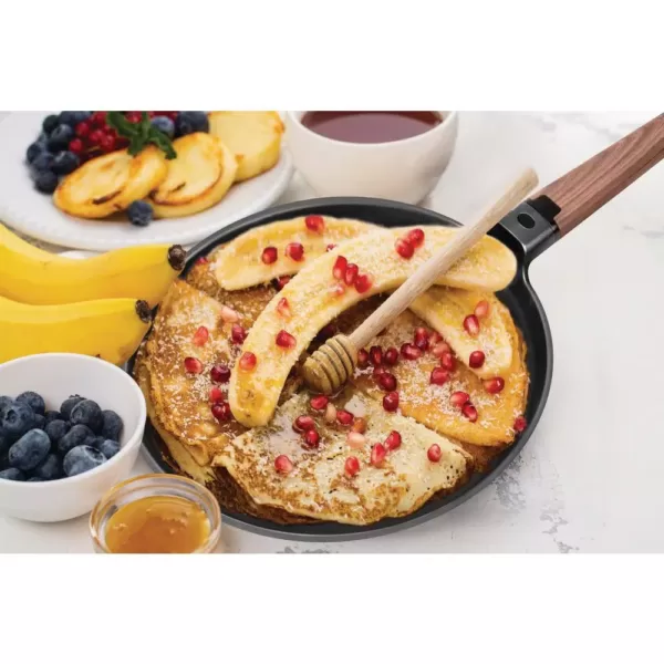 MasterPan Designer Series 11 in. Non-Stick Cast Aluminum Crepe Pan with Detachable Handle in Black