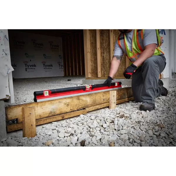 Milwaukee 48 in. Concrete Screed Level