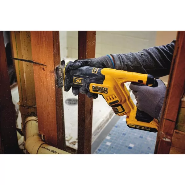 DEWALT 20-Volt MAX XR Cordless Brushless Compact Reciprocating Saw with (1) 20-Volt Battery 3.0Ah & Charger