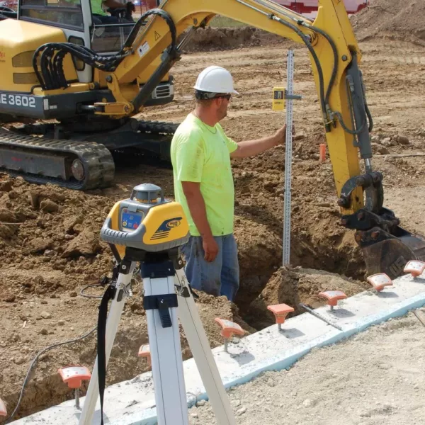 Spectra Precision Laser Level with Self-Leveling Laser Receiver and Clamp