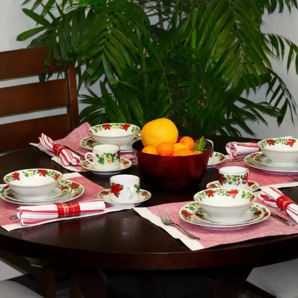 Gibson Home Poinsetta Holiday 20-Piece Holiday White/Glossy finish Ceramic Dinnerware Set (Service for 4)