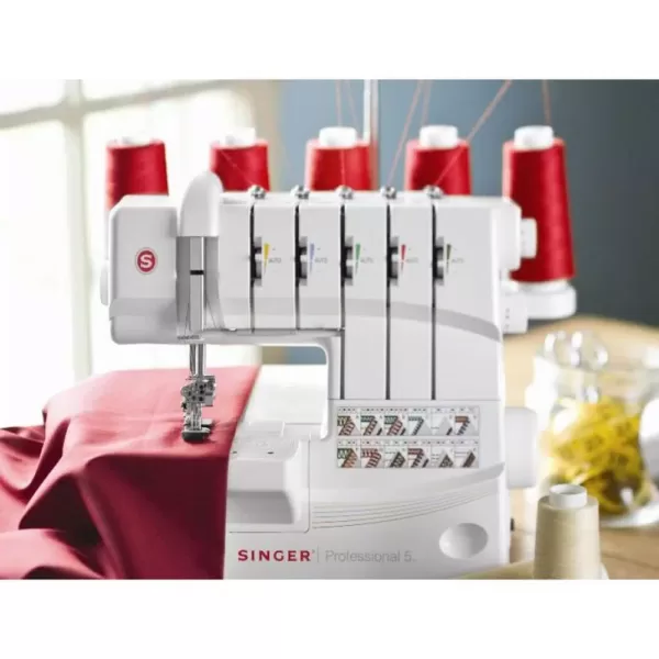 Singer 11-Stitch Sewing Machine