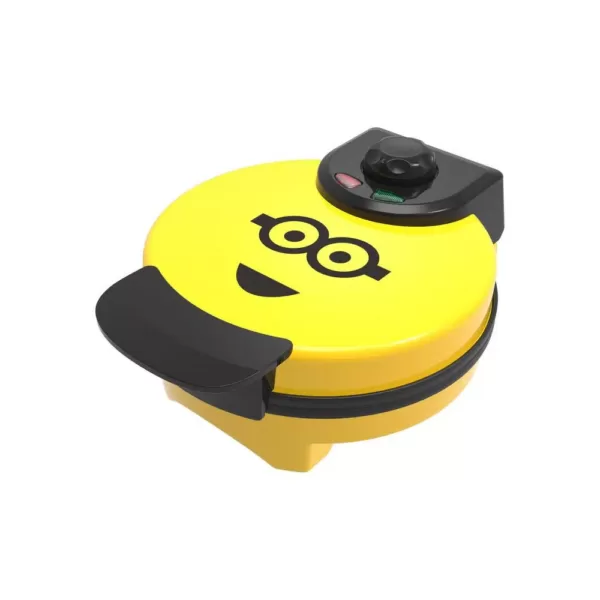 Uncanny Brands Minions Kevin Classic Waffle Maker Yellow